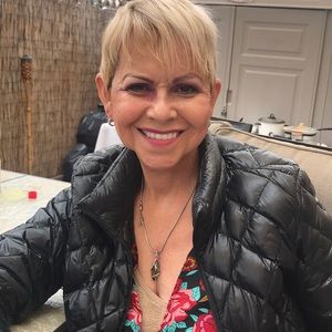 Meet your Posher, Janet